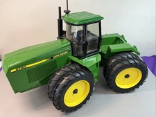 ERTL JOHN DEERE 8760 DUEL 4WD 8 TIRES. ARTICULATED. ENCLOSED. CAB 1/16 SCALE(J77 picture