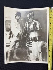 Vintage 8 X 10 Photo Of Luke Skywalker C-3Po And R2-D2 Star Wars Numbered 573 picture