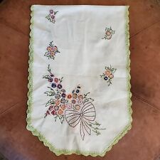 Vintage Table Runner Embroidery Crochet 40x13 Inch Pink Bow Green Edging picture