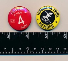 Milwaukee Road (C.M.St.P.&P.RR) A pair of small company issued pinback buttons picture
