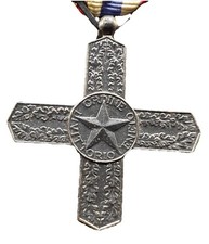 ITALY ITALIAN CROSS 1917 ORDER MEDAL WW1 ORDINE VITTORIO VENETO  15gr picture