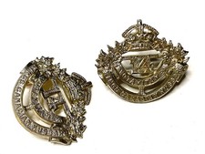 Pair WWI Pre-WWII 14th King's Canadian Hussars Collar Badges Scully Montreal KCH picture