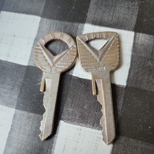 VINTAGE FORD IGNITION KEY AND DOOR KEY B picture