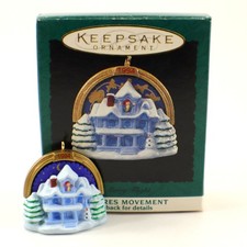 Hallmark Keepsake Miniature Ornament A MERRY FLIGHT 1994 Year Christmas in Box picture