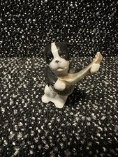 vintage hand-painted ceramic or porcelain figurine picture