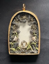 17th-18th C Antique Reliquary Pendant 3 Saint Relics Gilt Brass Old Glass picture