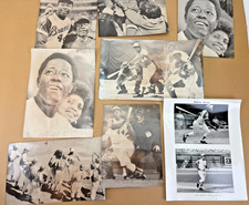 Hank Aaron Press Photo Proof Lot Baseball Home Run Billye Teammates Bust 1974 picture