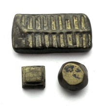 3 BRASS AFRICAN ASHANTI AKAN GEOMETRIC GOLD WEIGHTS 1400-1720 AD 43.2g. Lot 3 picture