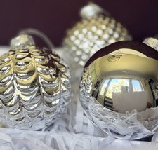 The BFF Collection Ornaments QVC Jennie & Tori 12 Metallic Silver Glass Boxed picture