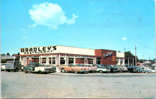 Postcard-Bradley's Corners Restaurant. Junction Rts. Middletown, N.Y. picture
