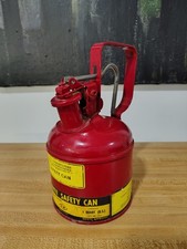 VINTAGE JUSTRITE MFG. CHICAGO 1-Quart TYPE I SAFETY GAS CAN w/SCREEN picture
