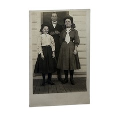 Vintage C1910s Man Two Women Porch RPPC Real Photo Postcard 3.5x5.5 Unposted picture