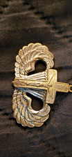 Original WWII US Army Airborne Paratrooper Jump Wings Lapel Pin Badge picture