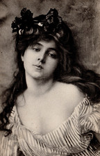 1902 Evelyn Nesbit The Debuthiyte undivided back postcard halftone B&W picture