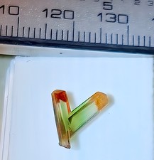 XLARGE RARE RED CAB V SHAPE TWINNED COLOR CHANGE DIASPORE ZULTANITE CRYSTAL picture