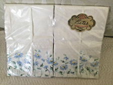 VTG Bates Whispercale Pillowcases Blue Daisy Flower Standard Combed Cotton picture