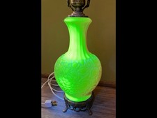 RARE Aladdin Alacite Lamp Uranium Glow Wreath Finial Brass Base Milk Glass Works picture