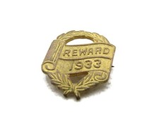 Vintage 1933 Reward Award Pin Brooch Gold Tone Metal Laurel Wreath Scroll Badge picture
