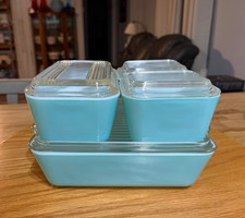 VTG PYREX 8pc TURQUOISE REFRIGERATOR SET 2-501'S, 502, 503 picture