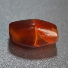 Antique Weathered Agate Bead, spiritual luck gem for craft and ornament 2.7g picture