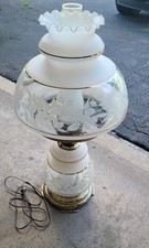 Quoizel 1978 Vintage Satin Lace Hurricane lamp in great condition and working picture