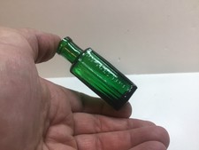 Antique 1/ 2 Oz Rich Green 6 Sided Not To Be Taken Poison Bottle. picture