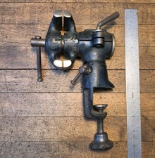 Gorgeous Vintage Jewelers Gunsmith VISE Dual ROTATING Jaws Bench Mount 2½
