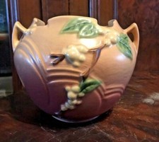 VINTAGE ANTIQUE ROSEVILLE PINK SNOWBERRY ART POTTERY HANDLED VASE IR8-5 picture
