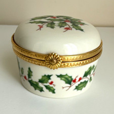 Lenox Porcelain Holly Trinket Box Gold Trim Gold Tone Hinged Lid picture