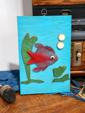 Vintage 60s 70s Wall Art Nail Thread String Fish Picture Aqua Sea Water Nautical picture