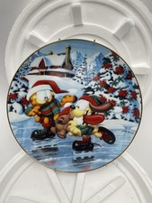 Vintage Danbury Mint Garfield's Christmas Winter Wonderland Plate F6080 picture