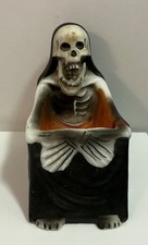 VINTAGE PORCELAIN NODDER JAW SKULL SKELETON GRIM REAPER ASHTRAY HALLOWEEN JAPAN picture