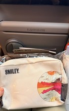 STARLUX Airlines x Smiley Premium Economy Amenity Kits NEW picture