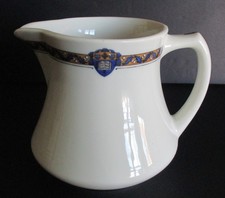 1945 Souvenir Syracuse China Milk Pitcher Wellesley College Massachusetts picture