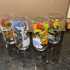 Vintage 1981 McDonald's  “Great Muppet Caper” Glass Set of 4 Miss Piggy Kermit picture