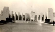 C.1934 SCIENCE BUILDING CHICAGO WORLD'S FAIR SNAPSHOT PHOTO F2 picture