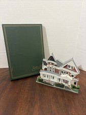SHEILA'S COLLECTIBLE MARRIS TUTTLE MANSION WATSONVILLE CALIFORNIA CARD (S1) picture