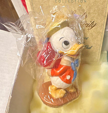 Walt Disney Collection Mr. Duck Signs Out Nephew Duck Figurine 4