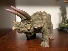 Vintage 1988 United Design Animal Classics Triceratops Dinosaur Statue CC256 picture