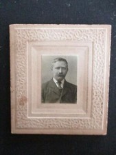 VINTAGE MINI CDV PHOTOGRAPH - PORTRAIT OF MAN picture