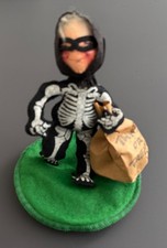 Vintage 1987 Annalee Skeleton 7” Trick Or Treat Doll picture
