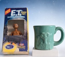 1982 E.T. Bendable Figure Kraft Box w/ E.T. Mug Set Rare✨ picture