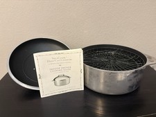 VillaClassic Hand-Cast Cookware Stovetop Smoker No. 8-280. 8 Quart New-No Box. picture