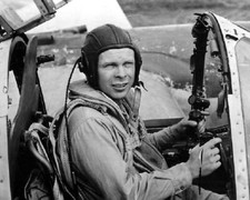Ace Pilot Richard Bong in his P-38 in New Guinea 1944, WWII WW2 8x10 Photo 57b picture