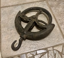 Vintage 6 3/4” dia Cast Iron Well Pulley Antique Old Farm Wheel Barn Steampunk picture
