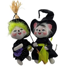 Annalee Lot Of 2 Gray Halloween Witch Mice 2004 2009 Holiday Figures Dolls Decor picture