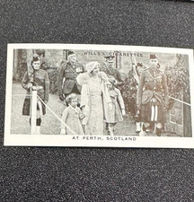 1937 Wills's Cigarettes Our King And Queen #46 NM picture