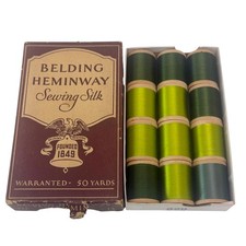 BELDING HEMINWAY Vintage Sewing Silk Thread Collection 12 Spools Green w/ Box picture