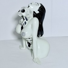 Mighty Jaxx Breakout White Ver Statue Collectible Figure Model In Stock picture