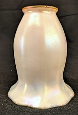 Beautiful Pearl Color Quezal Style Lamp Shade picture